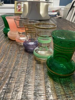 Vintage MCM
Miniature Bud Vase
Lot Set of 6 Bartlett
Collins Retro Rainbow
Glass